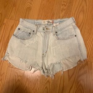 Levi’s high waisted loose straight 28